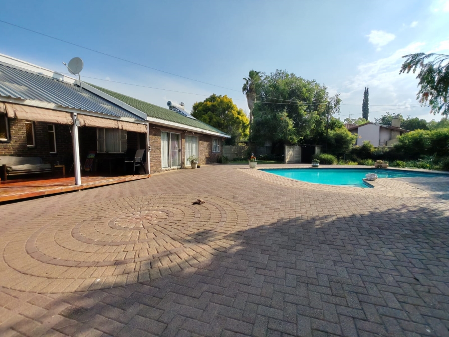4 Bedroom Property for Sale in Vaalpark Free State